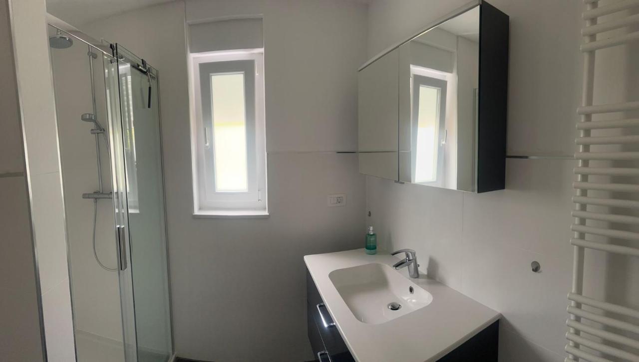 Apartmani Lana Rab Town Extérieur photo