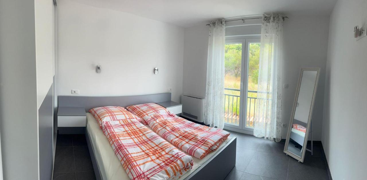 Apartmani Lana Rab Town Extérieur photo