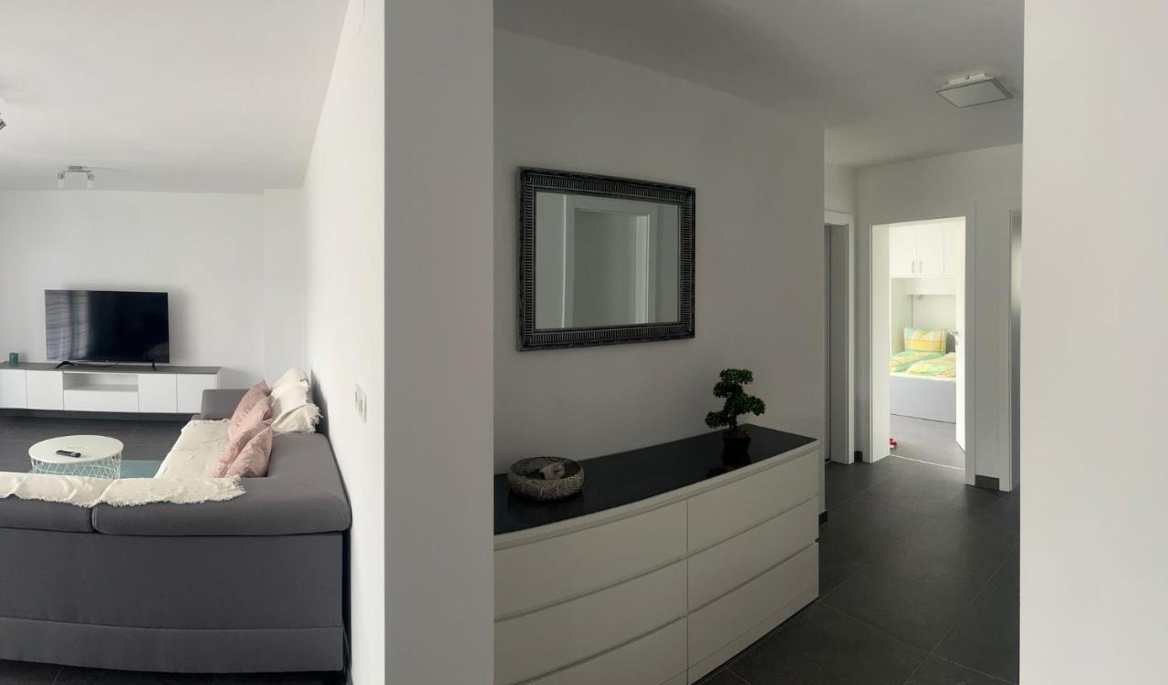 Apartmani Lana Rab Town Extérieur photo