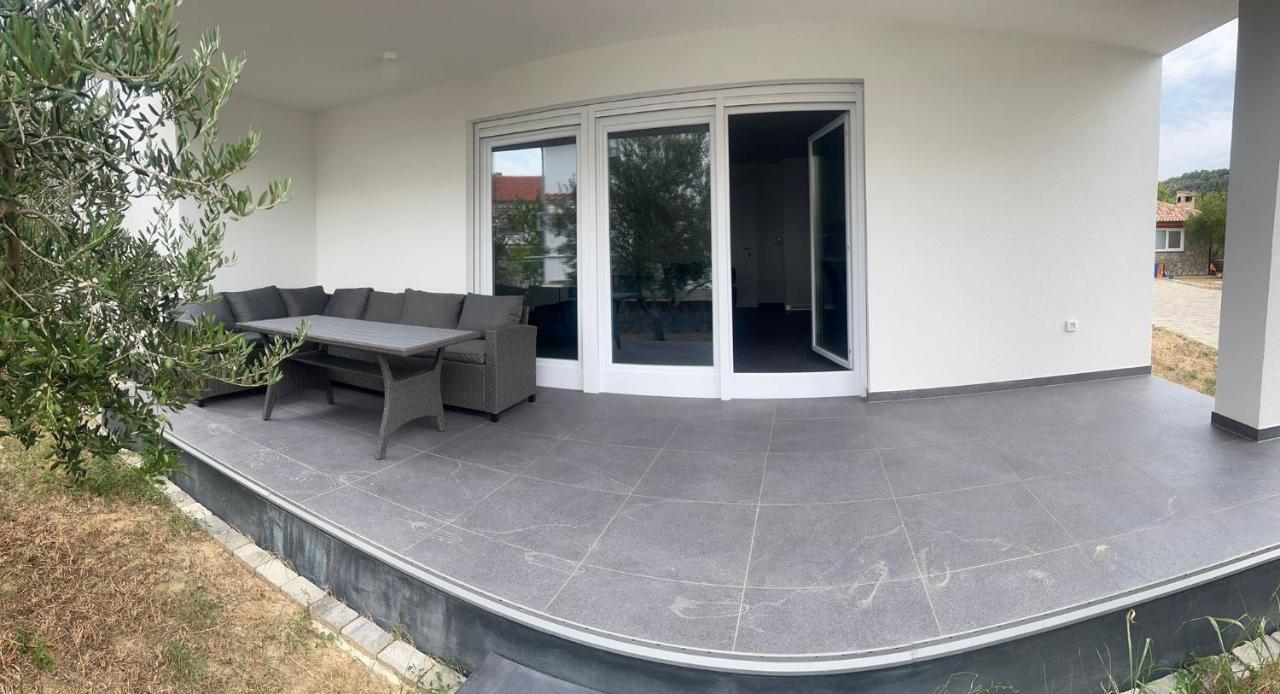Apartmani Lana Rab Town Extérieur photo