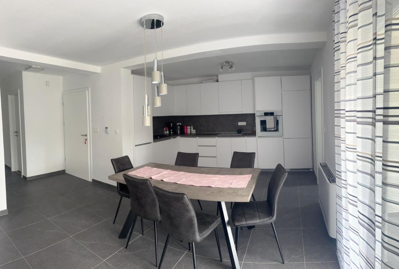Apartmani Lana Rab Town Extérieur photo